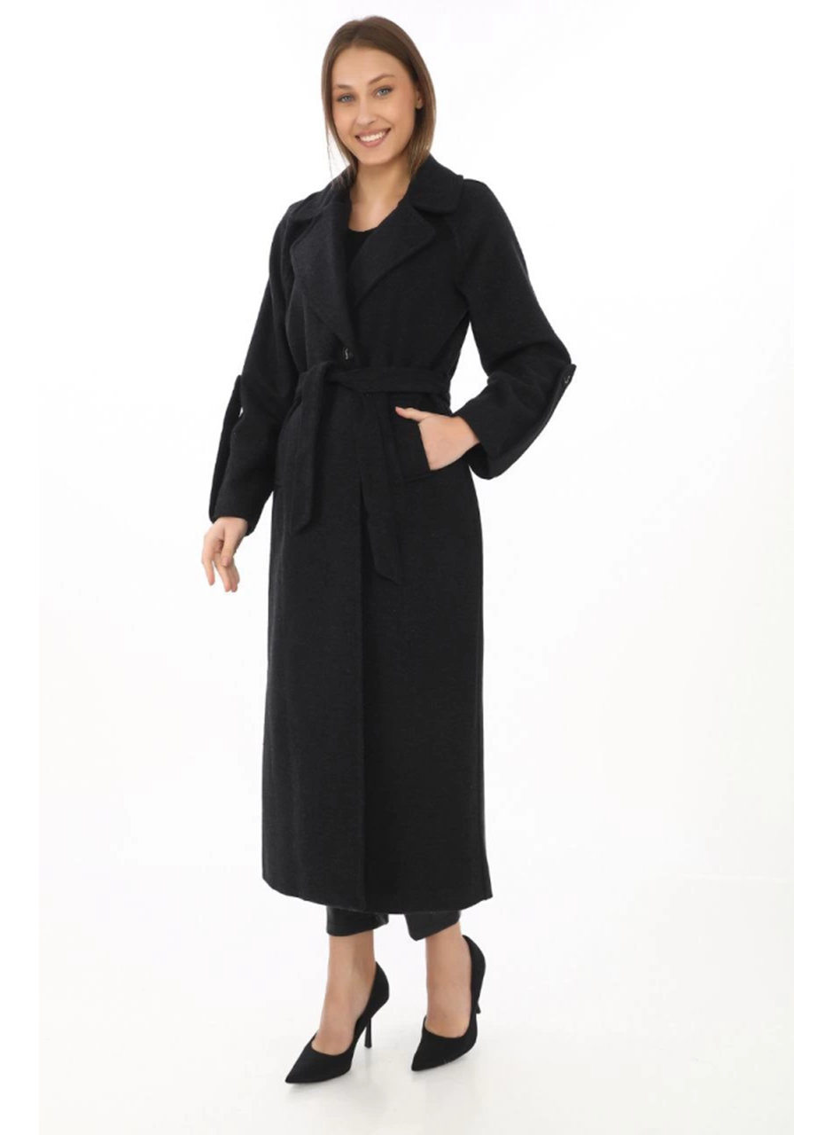 Uzun Kaşe Kaban – Yünlü Dokuma Kaşmir Kumaş, Kruvaze Yaka, Kuşaklı Astarlı Tesettür Uyumlu Şık Kışlık Siyah Model - Siyah