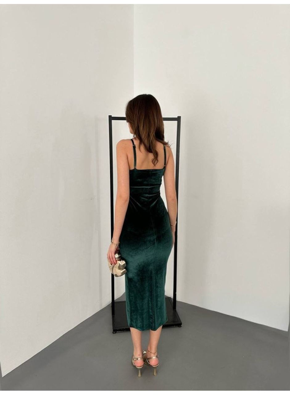 Kadınomuz Askılı Sırt Dekolteli Yırtmaç Detay Midi Boy Elbise Yırtmaç Detay Midi Boy Elbise