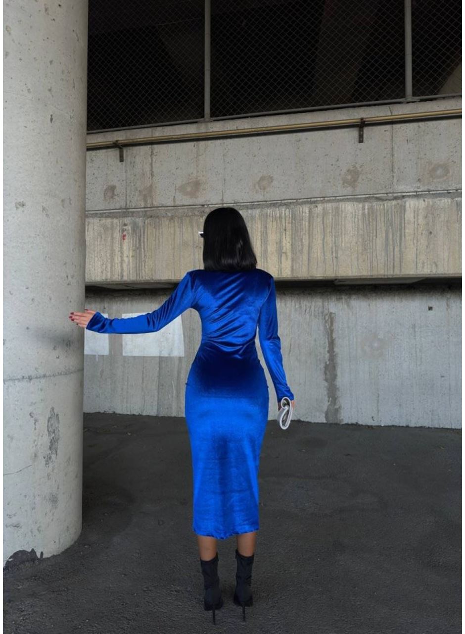 Kadın Uzun Kollu Yarım Balıkçı Yaka Büzgü Detay Kadife Kumaş Elbise