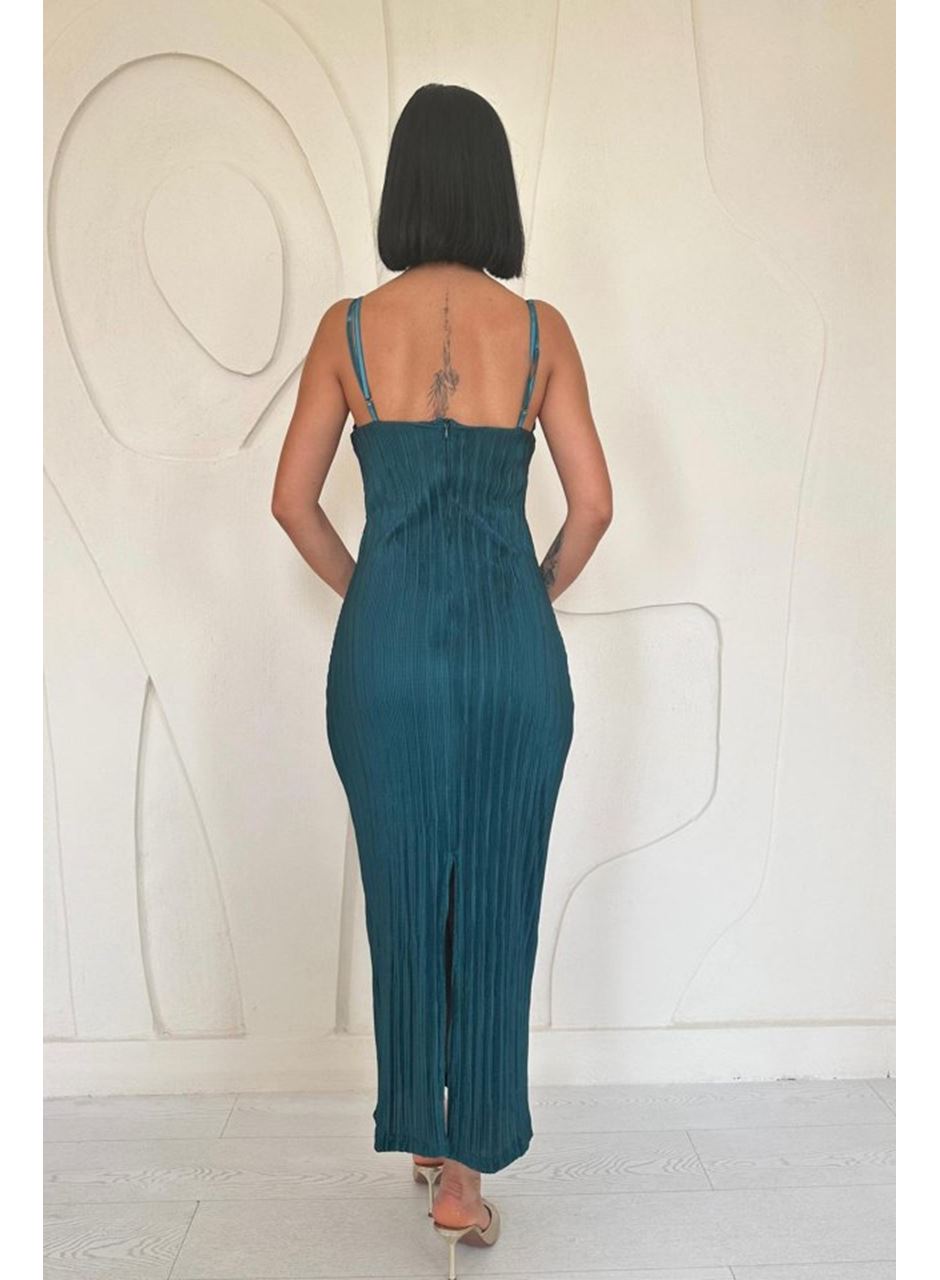 Zümrüt Piliseli Halter Boyun Elbise