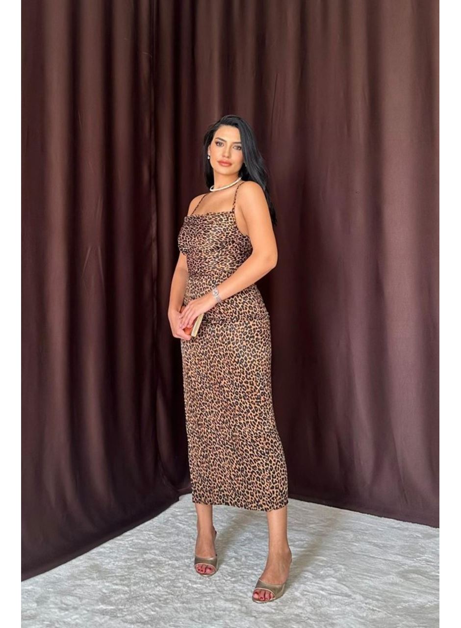 Leopar Sırt Detaylı Leopar Desenli Saten Elbise