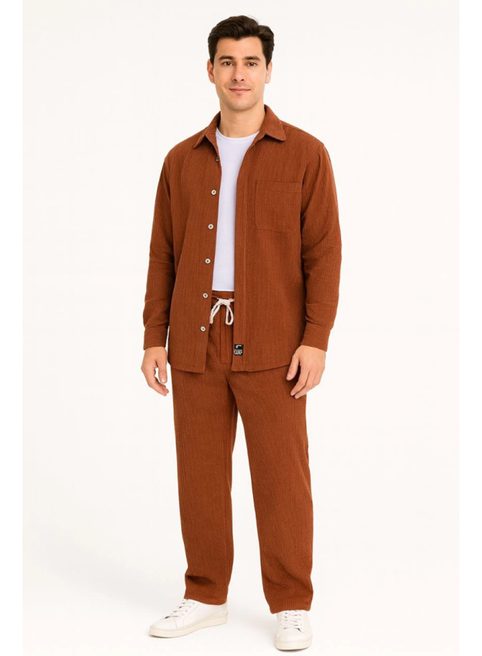 Erkek Kadife Oversize Takım – Gömlek Ve Pantolon İkili Set Füme Corduroy Şıklığı, Rahat Ve Zarif Duruş Yumuşak Dokulu Kadife Kumaş, Düğmeli Gömlek Üst Ve Lastikli Pantolon Alt Parça Ile Gün Boyu Konfor- Kiremit