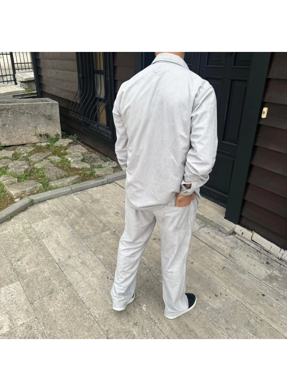 Erkek Kadife Oversize Takım – Gömlek Ve Pantolon İkili Set Füme Corduroy Şıklığı, Rahat Ve Zarif Duruş Yumuşak Dokulu Kadife Kumaş, Düğmeli Gömlek Üst Ve Lastikli Pantolon Alt Parça Ile Gün Boyu Konfor- Gri