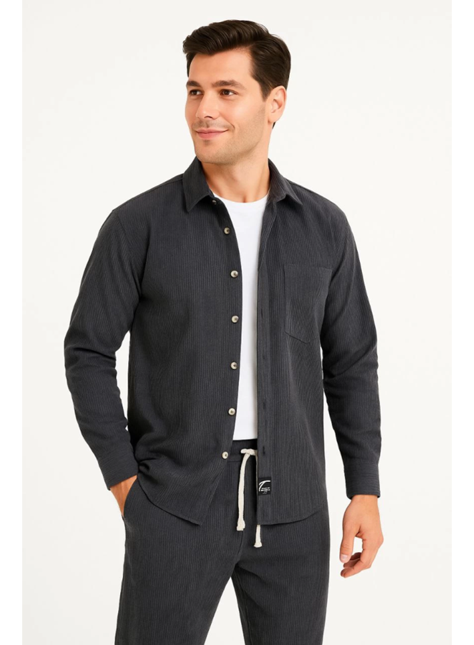 Erkek Kadife Oversize Takım – Gömlek Ve Pantolon İkili Set Füme Corduroy Şıklığı, Rahat Ve Zarif Duruş Yumuşak Dokulu Kadife Kumaş, Düğmeli Gömlek Üst Ve Lastikli Pantolon Alt Parça Ile Gün Boyu Konfor- Füme