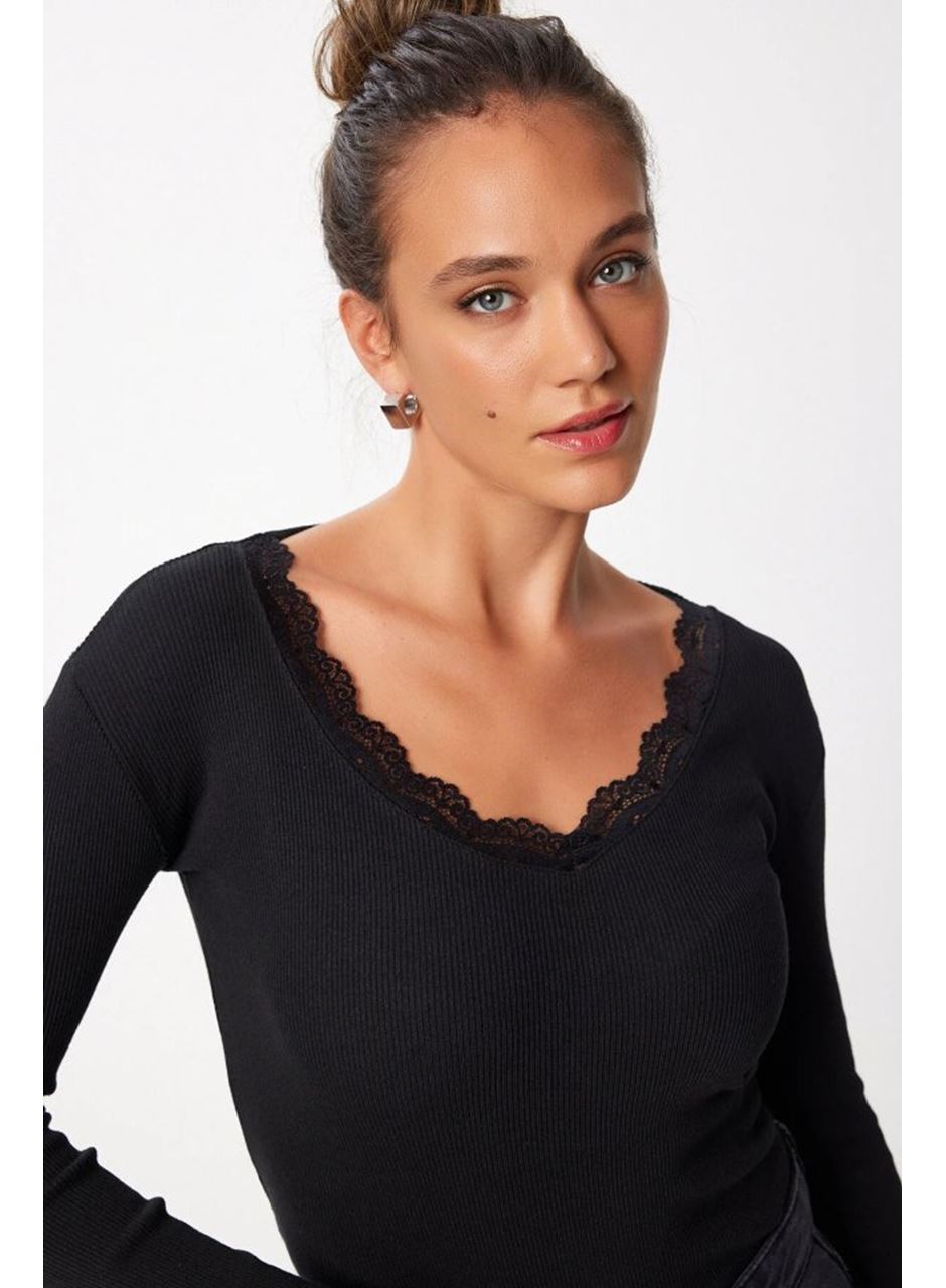 Kadın Dantel Detay V Yaka Kaskorse Kumaş Bluz