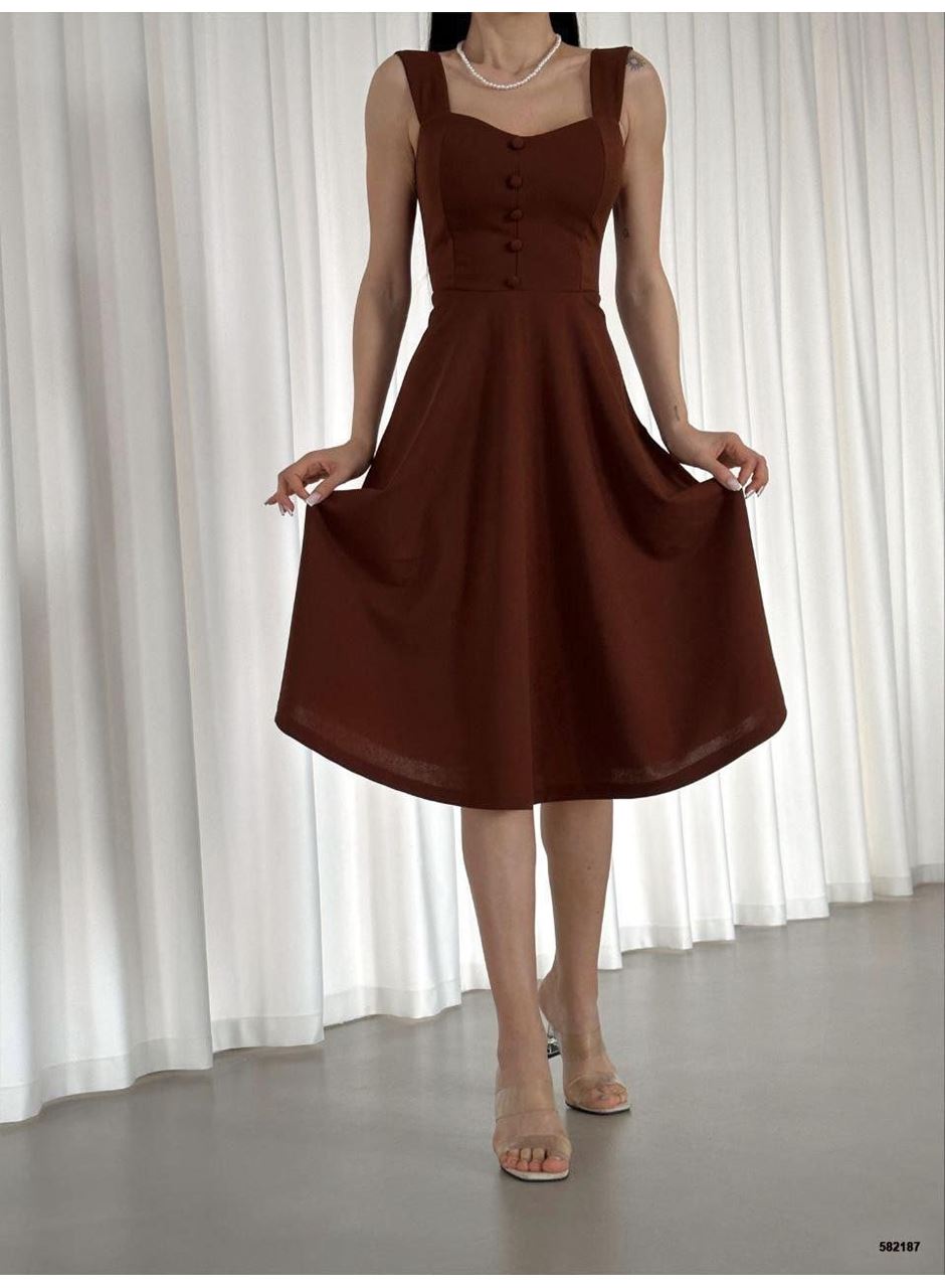 Kadın Krep Kumaş Askılı Kalp Yaka Düğme Detay Midi Boy Elbise