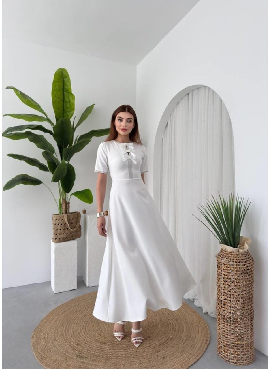 Wera Taşlı Fiyonk Detaylı Elbise