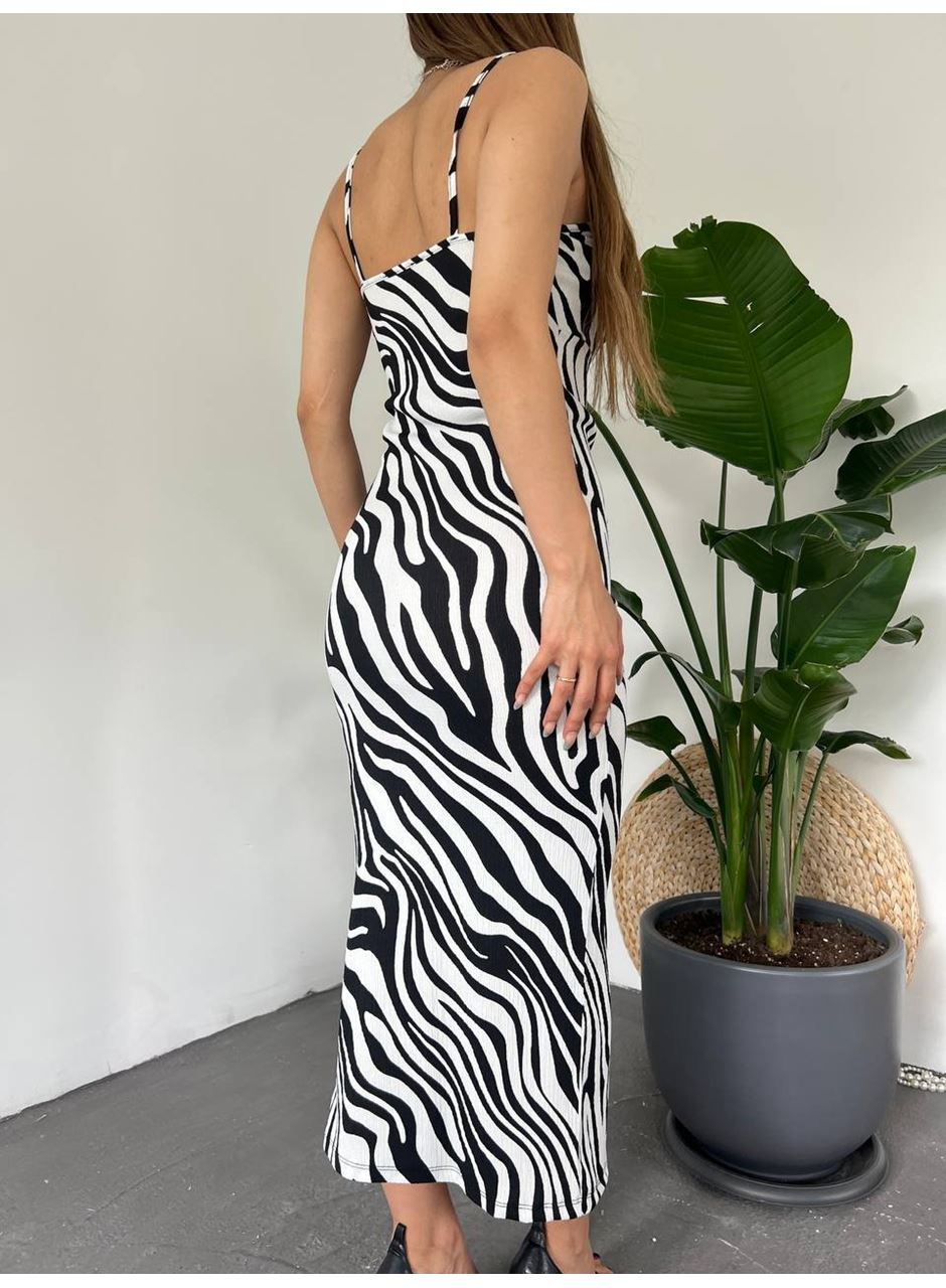 Kadın Zebra Baskılı Omuz Askılı Sırt Dekolteli Yırtmaç Detay Elbise