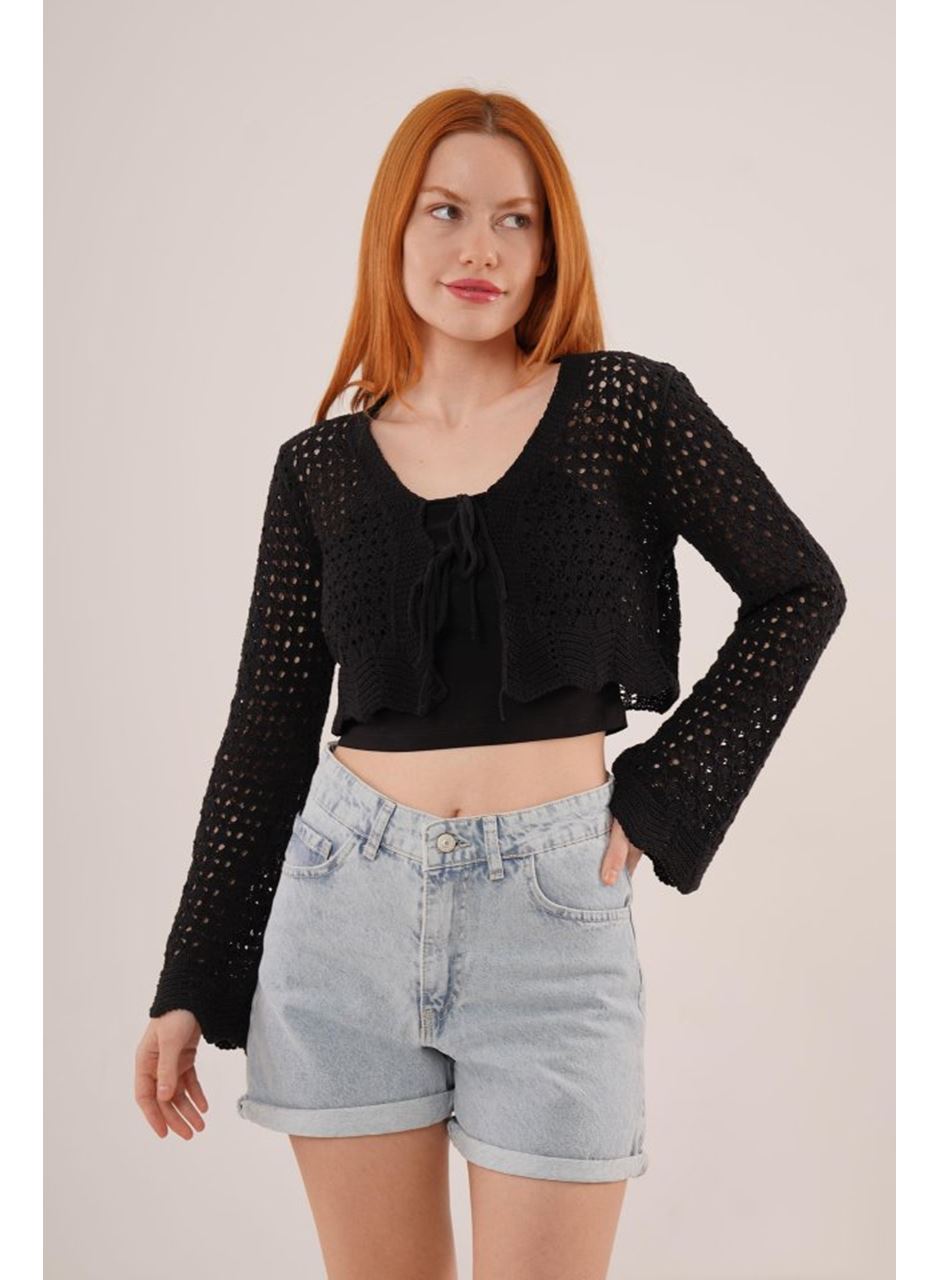 Ön Bağlamalı Ajurlu Crop Siyah Hırka