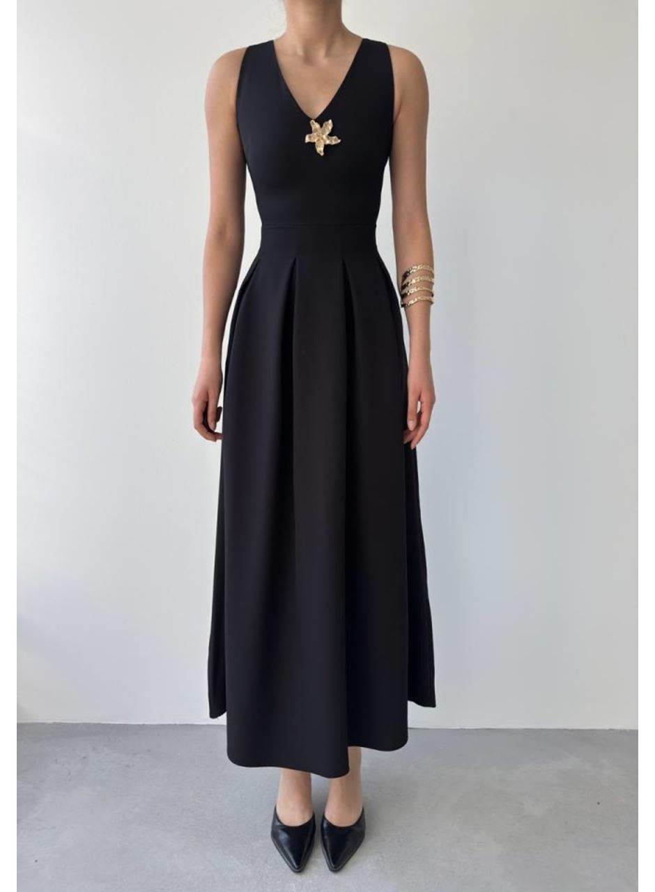 Late Yıldız Detaylı Elbise