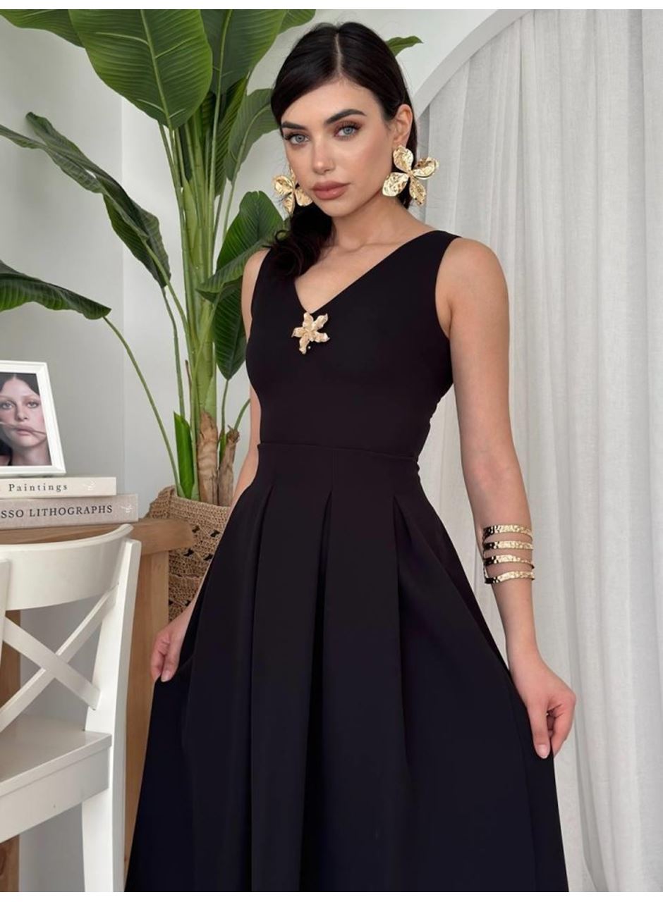 Late Yıldız Detaylı Elbise