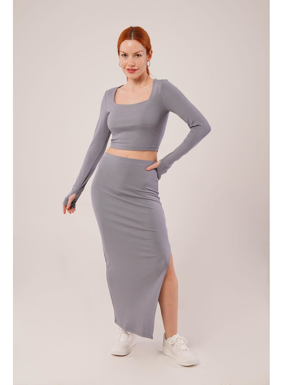 Kare Yaka Bluz Ve Yırtmaç Detaylı Etek İkili Gri Takım