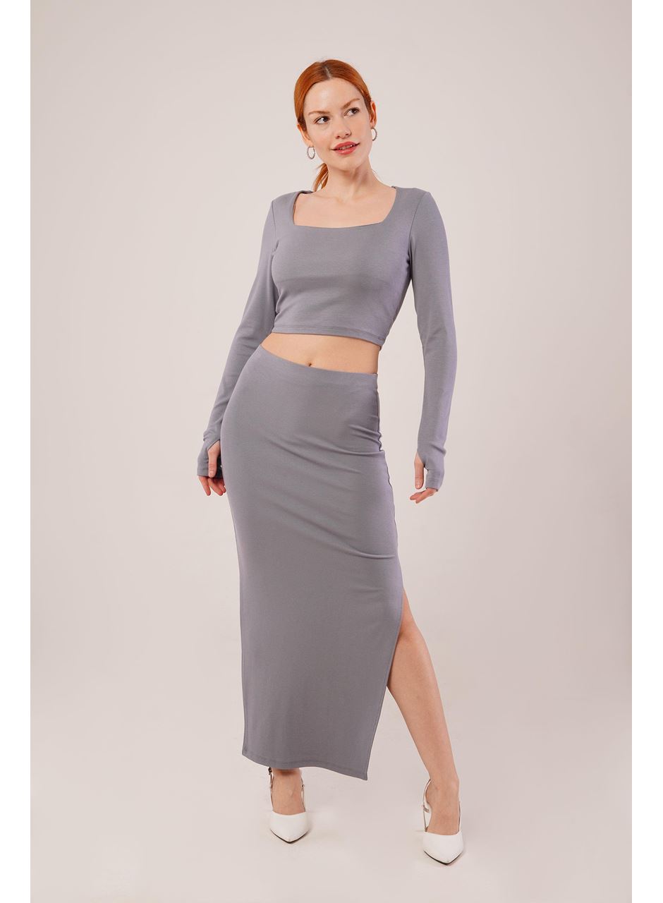 Kare Yaka Bluz Ve Yırtmaç Detaylı Etek İkili Gri Takım