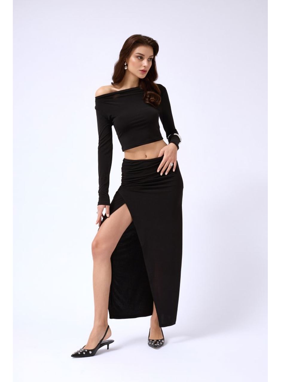 Kayık Yaka Uzun Kol Bluz