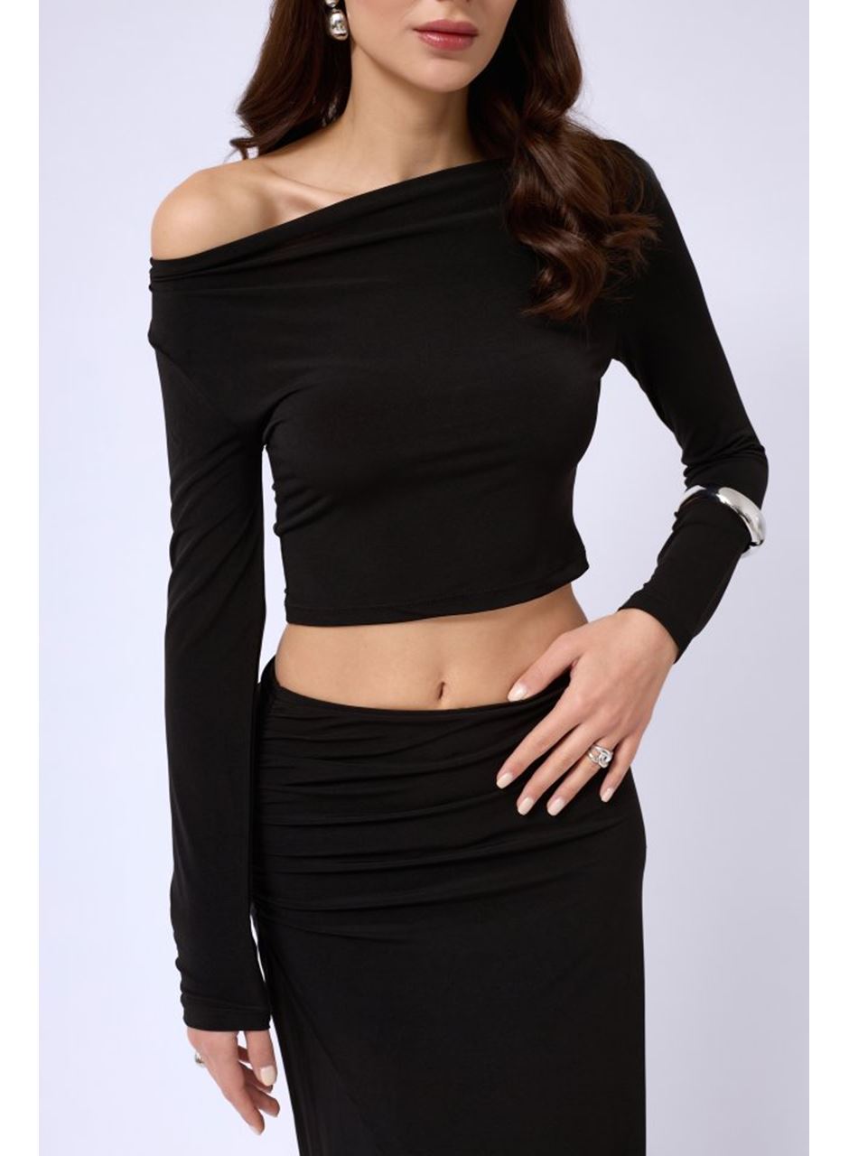 Kayık Yaka Uzun Kol Bluz