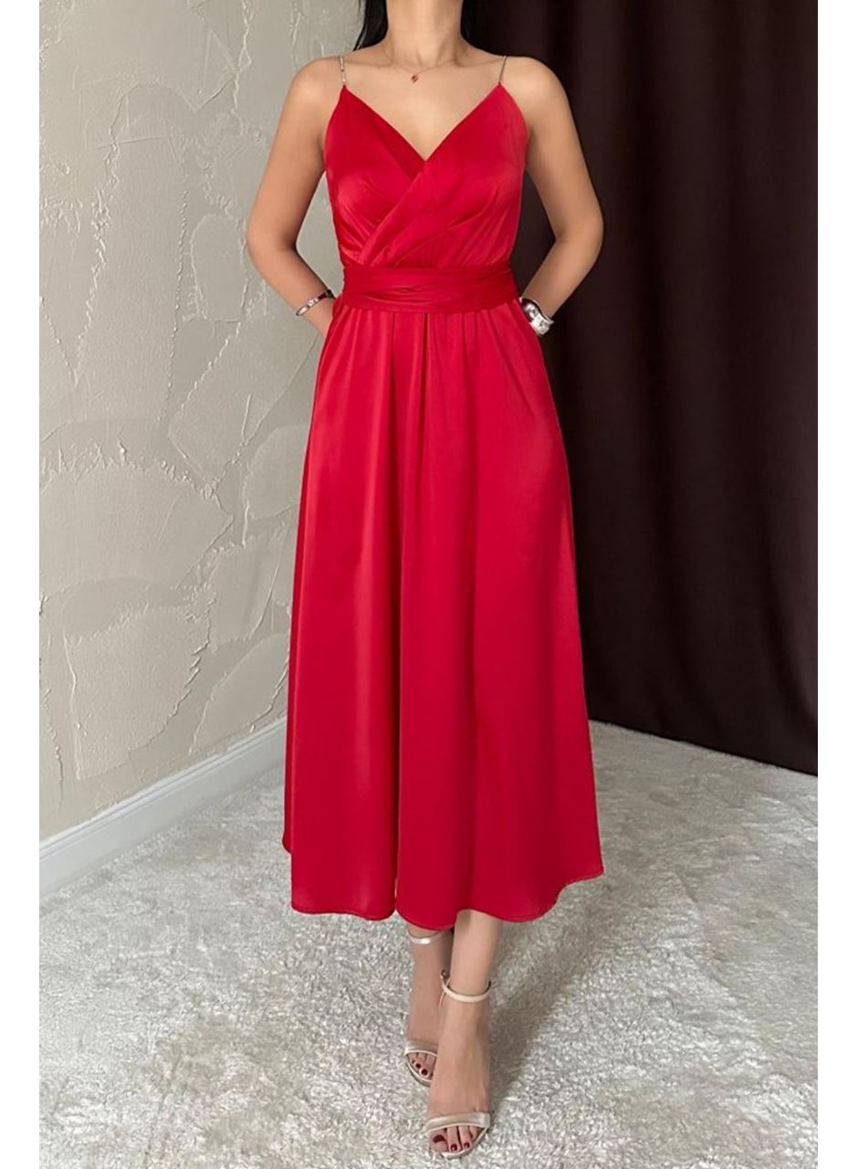 Kırmızı Taş Askılı Prenses Elbise