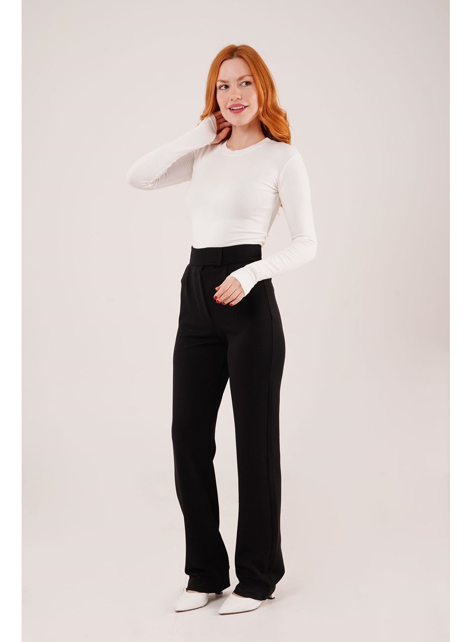 Cırt Kapama Detaylı Siyah Pantolon