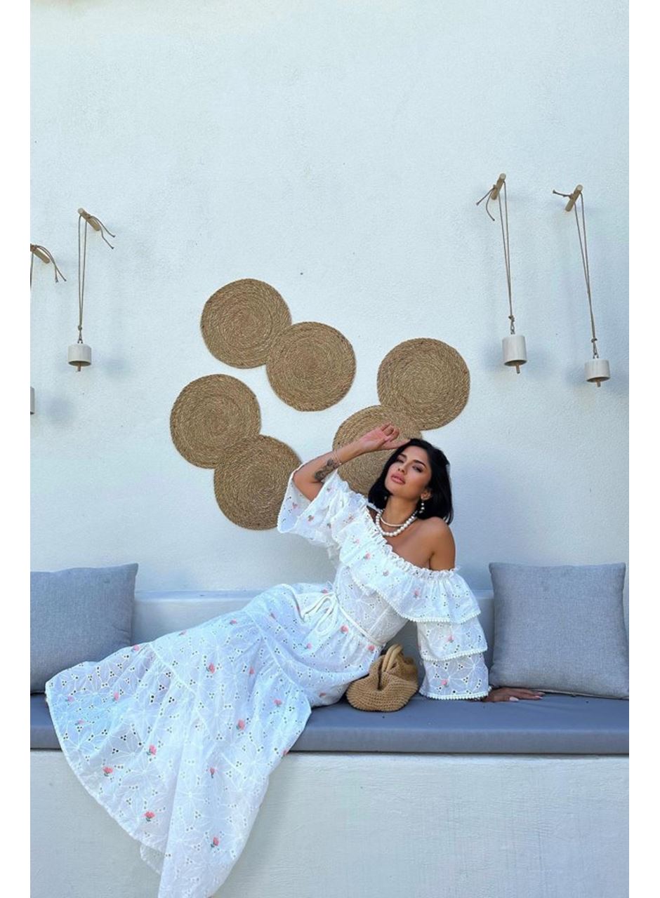 Pembe Omuzları Lastikli Brode Elbise