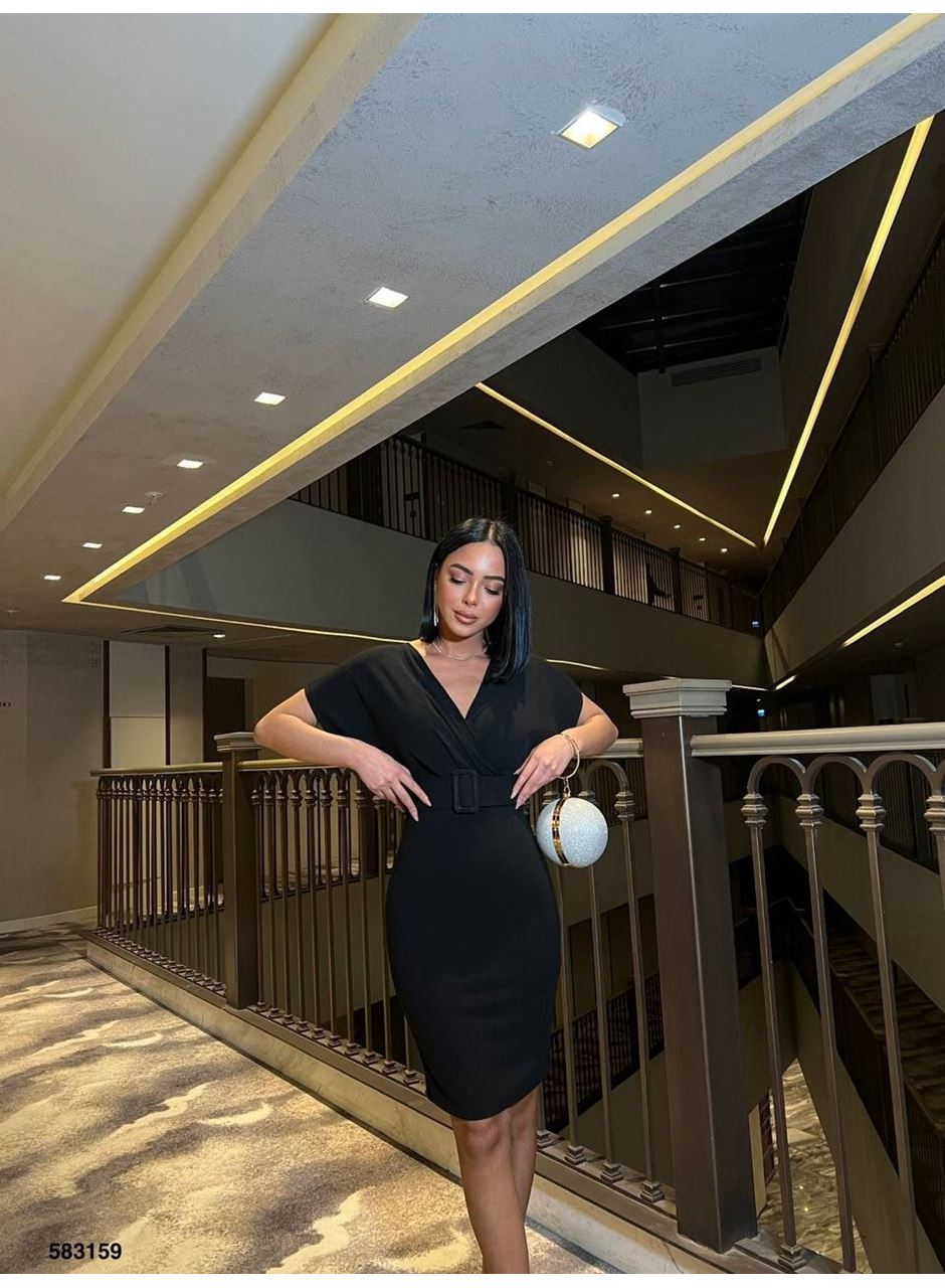 Kadın Dalgıç Krep V Yaka Ve Sırt Dekolte Detaylı Elbise