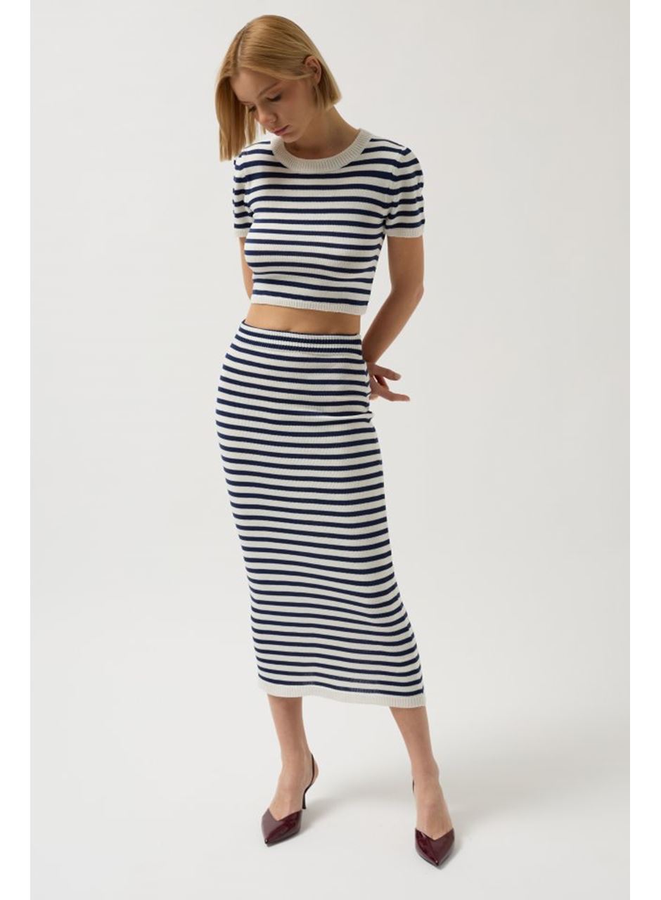 Çizgili Bisiklet Yaka Crop