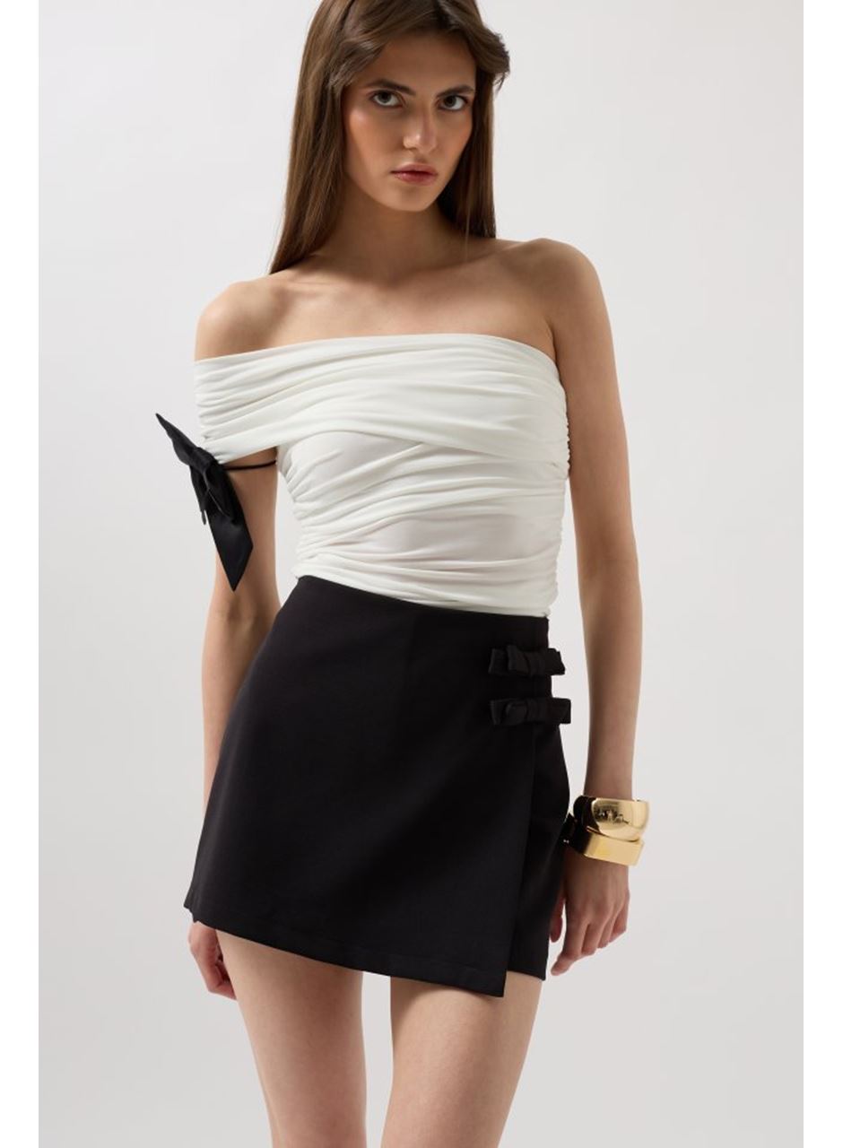 Fiyonk Detay Mini Etek
