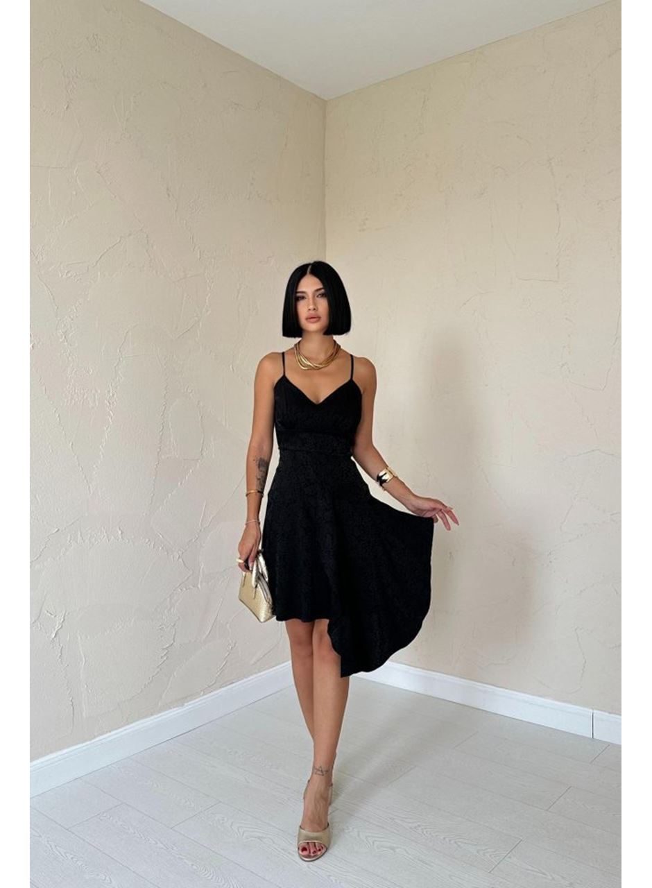 Siyah Jakarlı Asimetrik Elbise