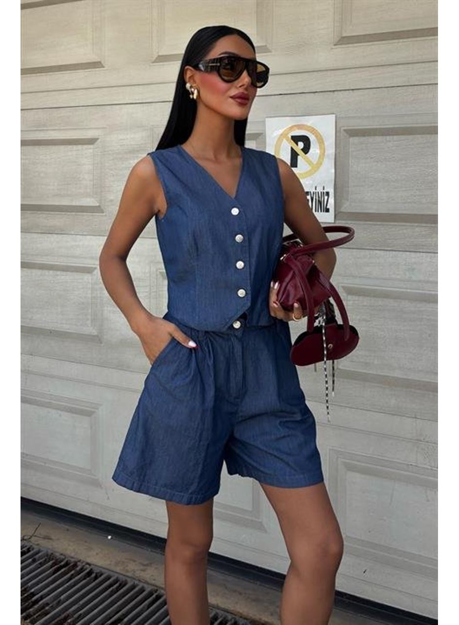 Gümüş Düğmeli Yelek Ve Şort Tensel Takım 10174