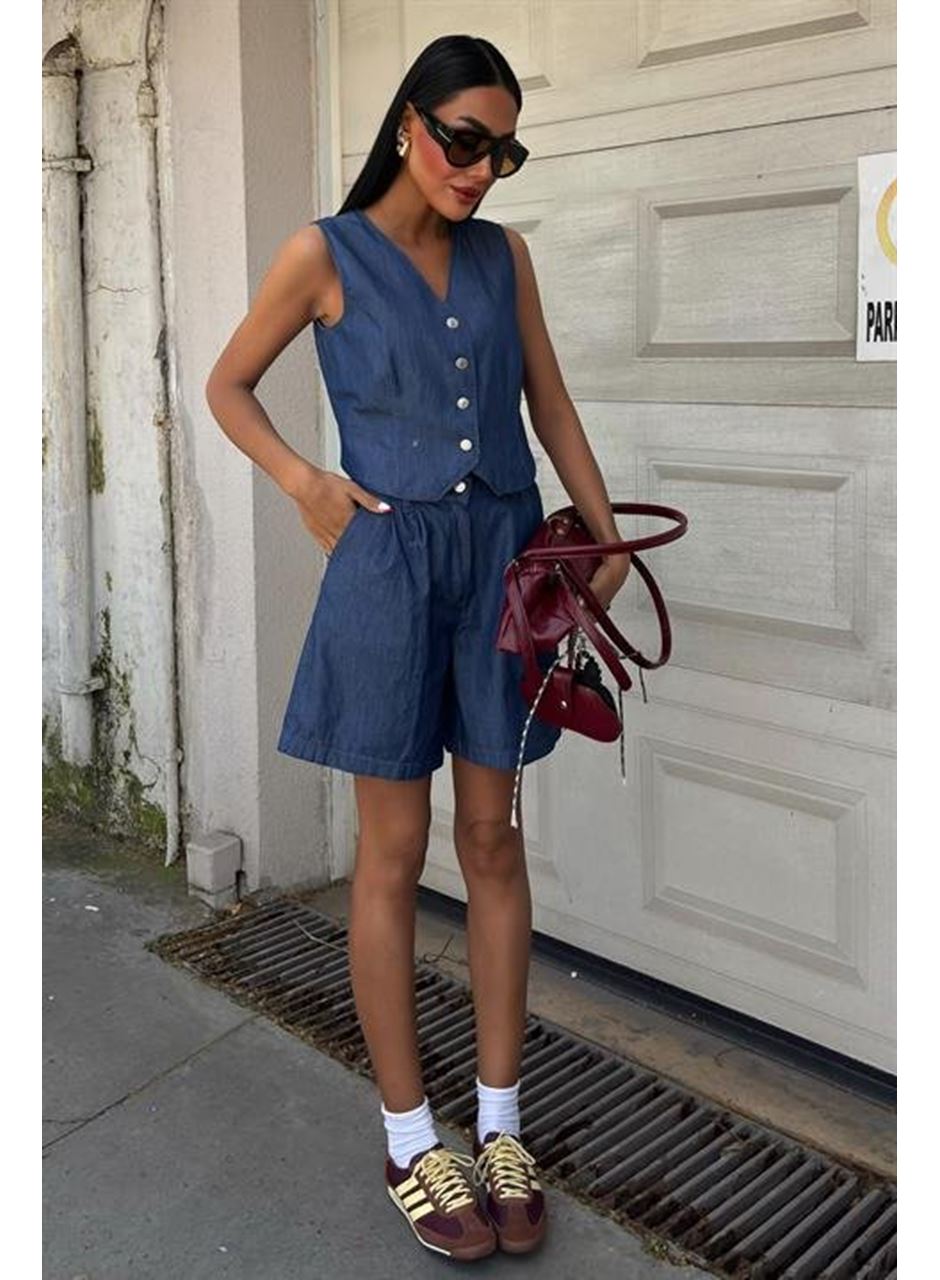 Gümüş Düğmeli Yelek Ve Şort Tensel Takım 10174