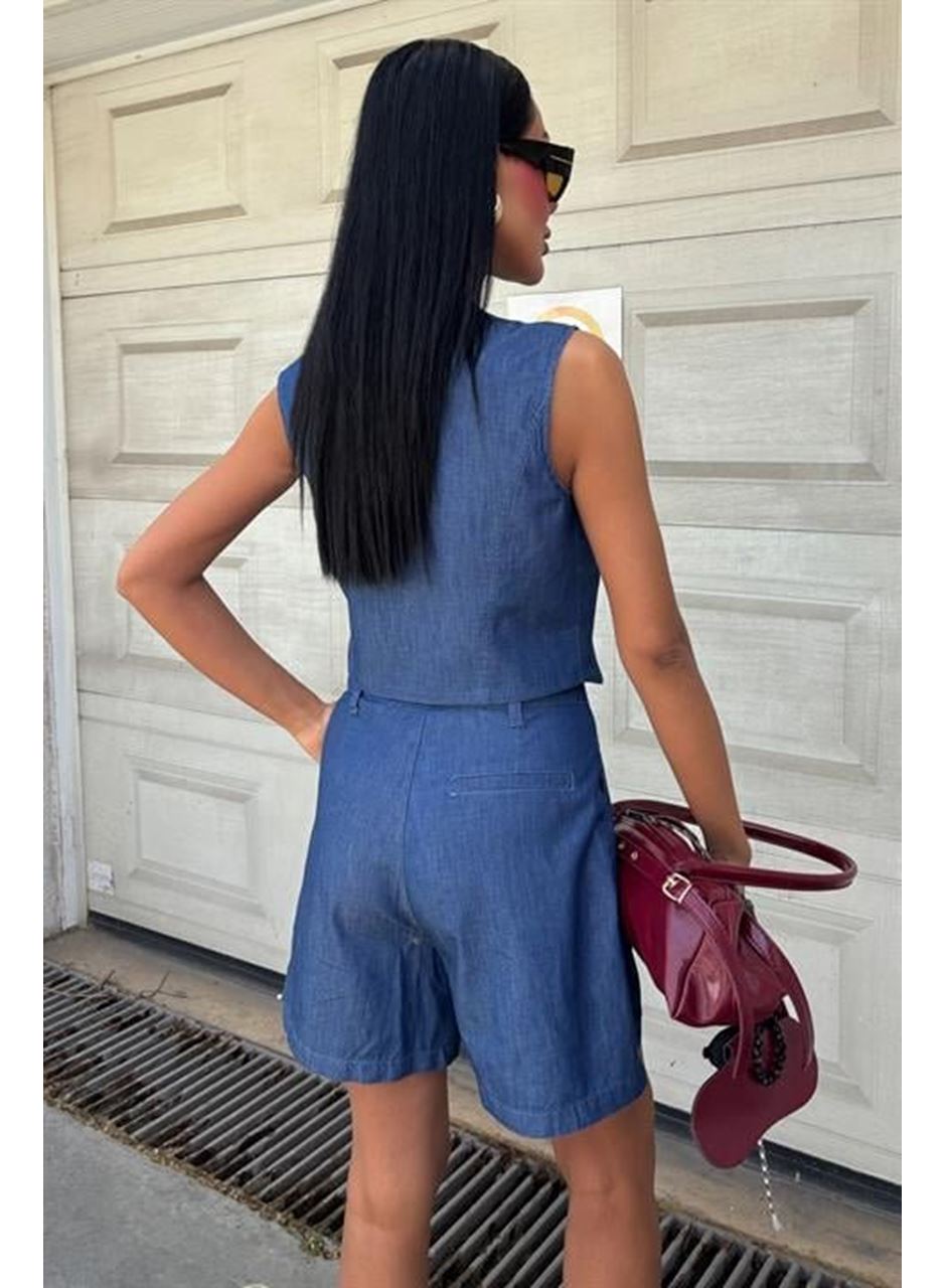 Gümüş Düğmeli Yelek Ve Şort Tensel Takım 10174