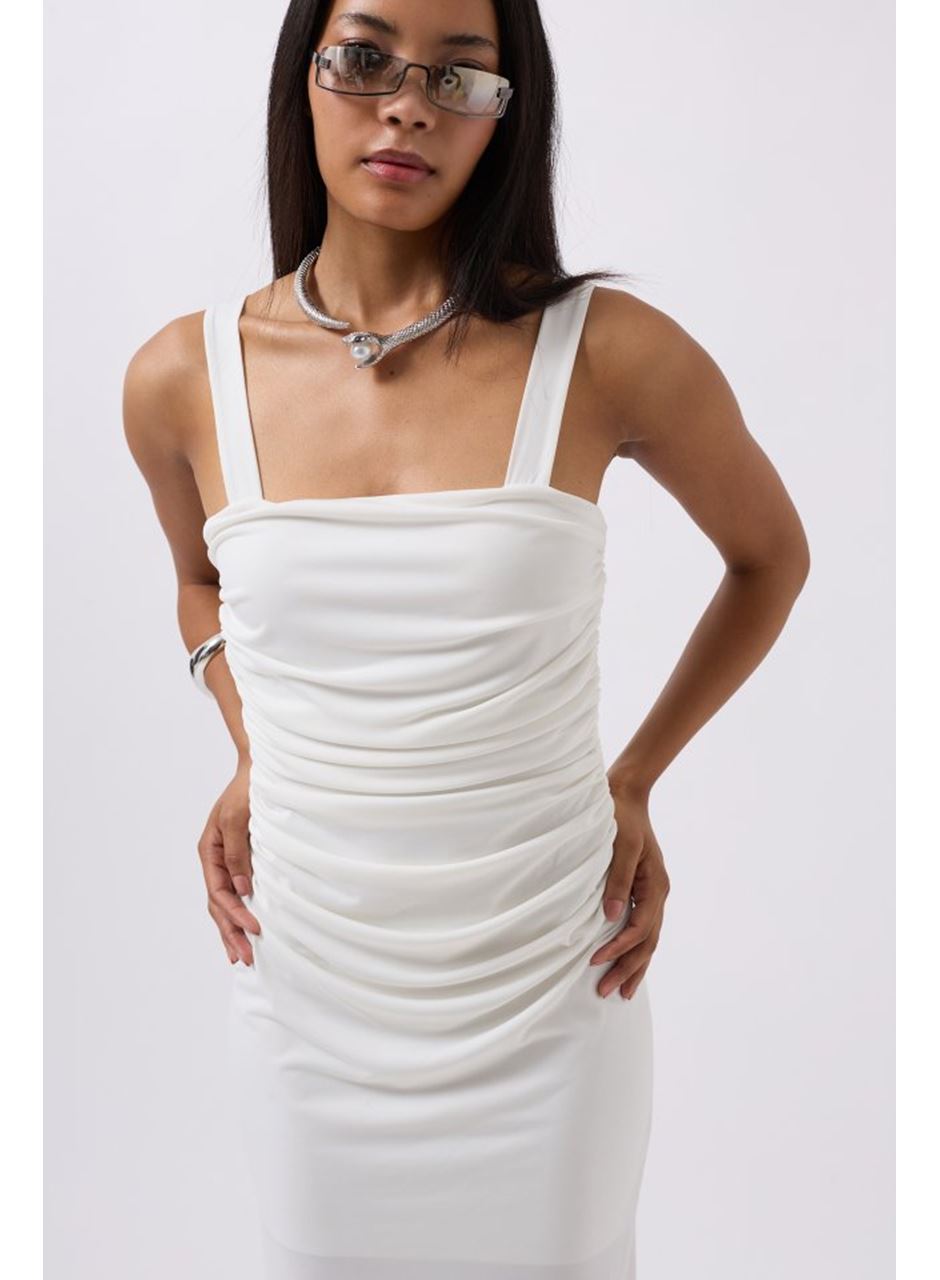 Yırtmaç Detay Sırt Dekolte Elbise