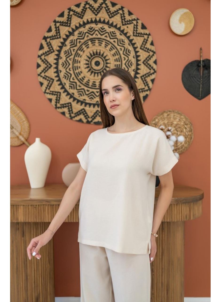 Bej T-Shirt Ve Pantolon Takım