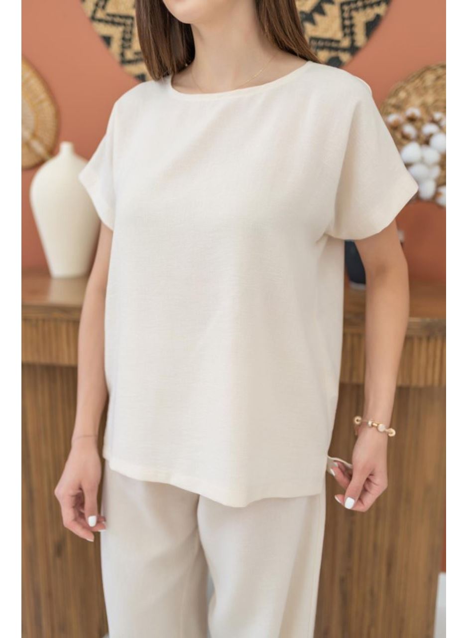 Bej T-Shirt Ve Pantolon Takım