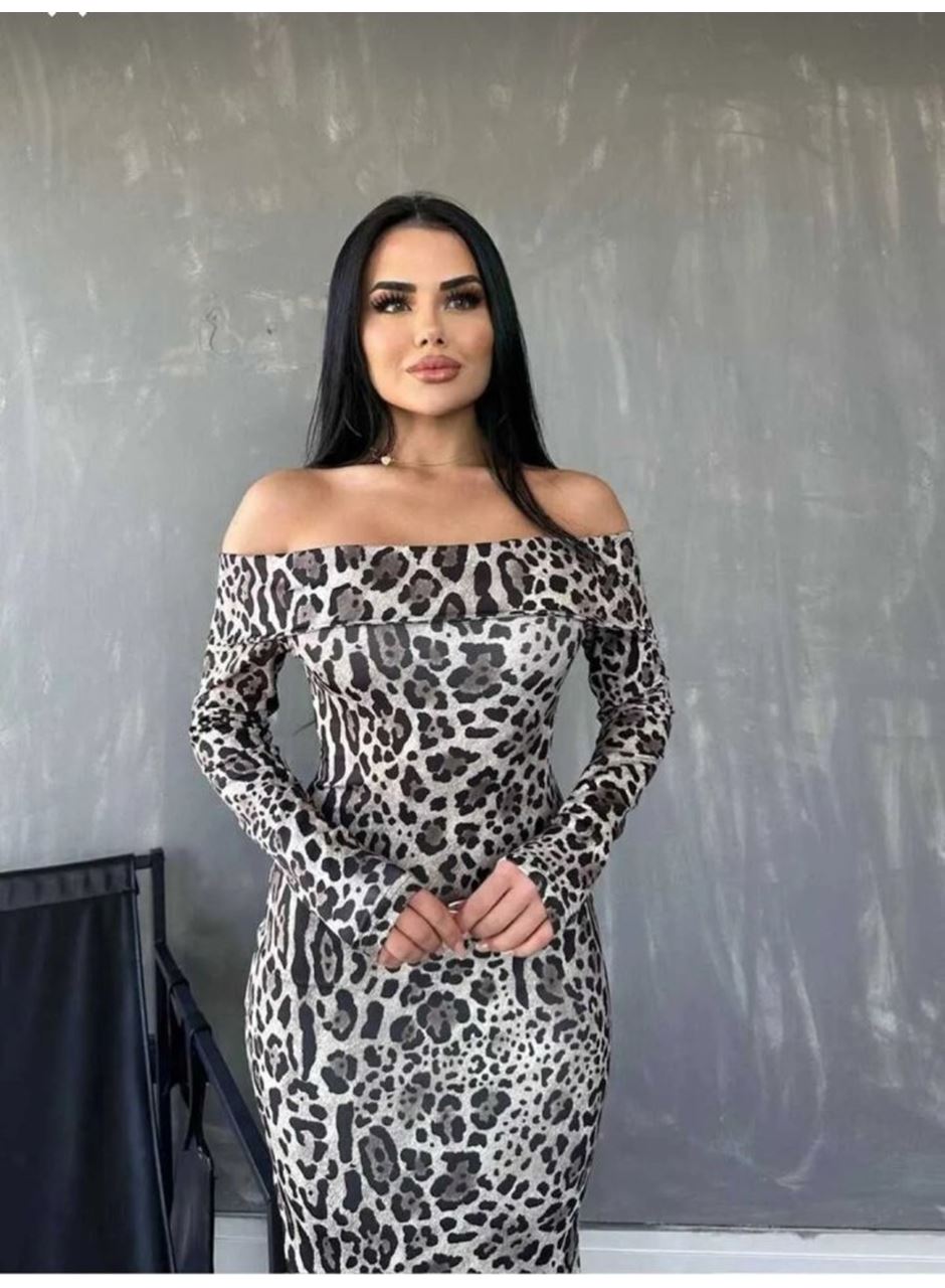 Kadın Madonna Yaka Dalgıç Kumaş Leopar Desen Maxi Boy Derin Yırtmaçlı Elbise