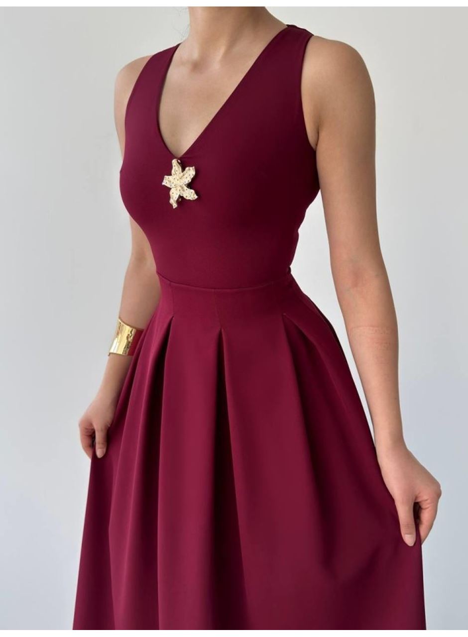 Late Yıldız Detaylı Elbise