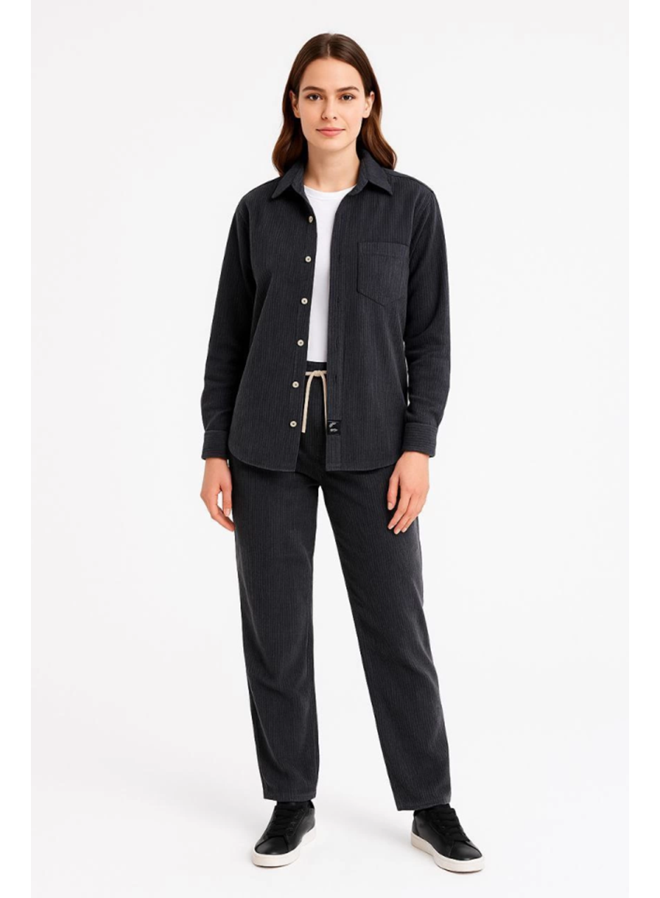 Kadife Oversize Takım – Gömlek Ve Pantolon İkili Set Füme Corduroy Şıklığı, Rahat Ve Zarif Duruş Yumuşak Dokulu Kadife Kumaş, Düğmeli Gömlek Üst Ve Lastikli Pantolon Alt Parça Ile Gün Boyu Konfor- Siyah
