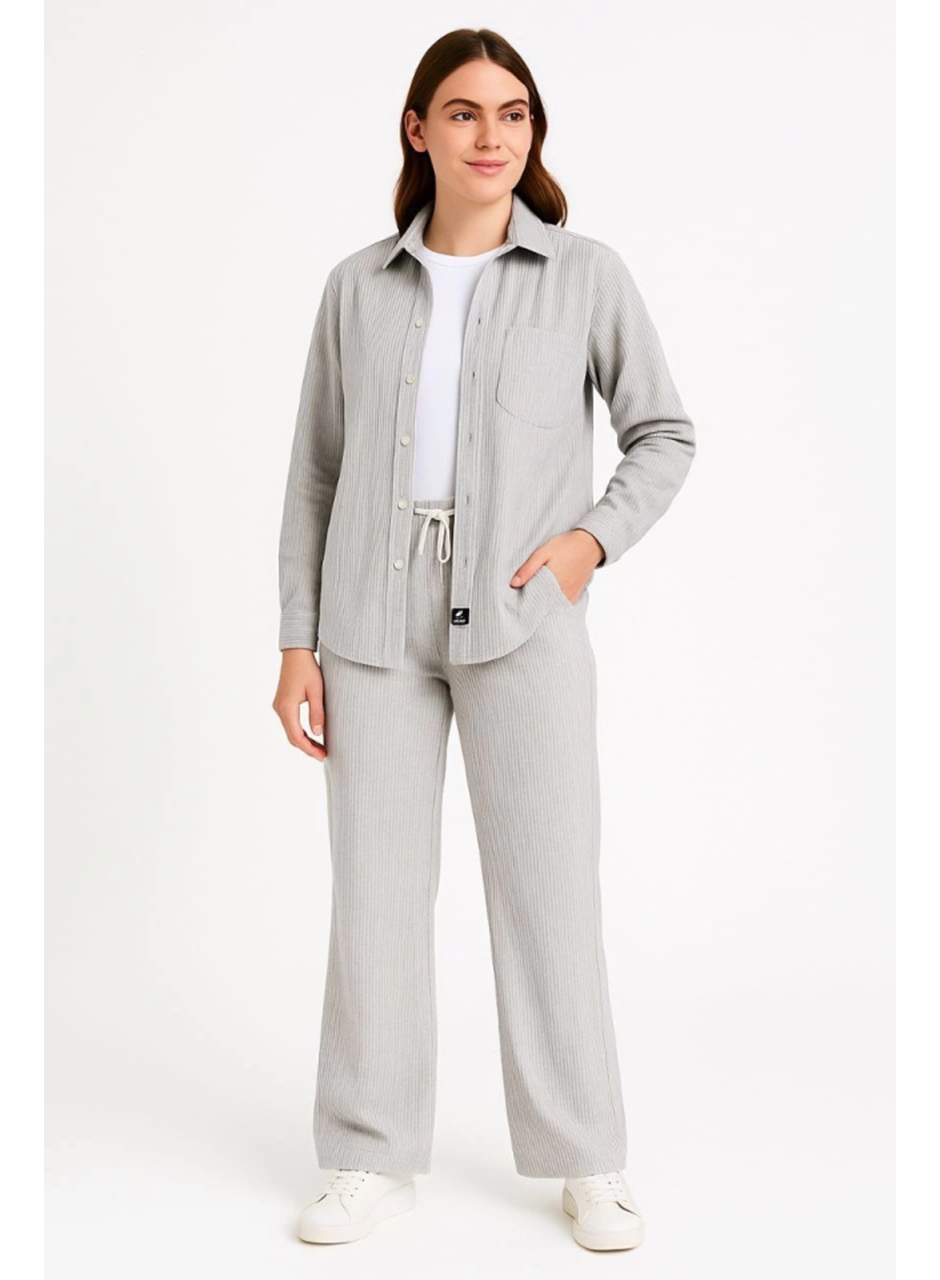 Kadife Oversize Takım – Gömlek Ve Pantolon İkili Set Füme Corduroy Şıklığı, Rahat Ve Zarif Duruş Yumuşak Dokulu Kadife Kumaş, Düğmeli Gömlek Üst Ve Lastikli Pantolon Alt Parça Ile Gün Boyu Konfor- Gri