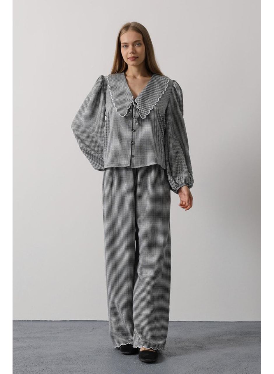 İşlemeli Bebe Yakalı Pantolon Takım - Siyah