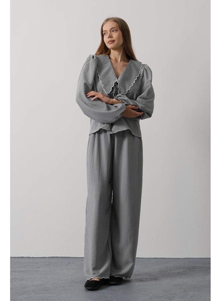 İşlemeli Bebe Yakalı Pantolon Takım - Siyah