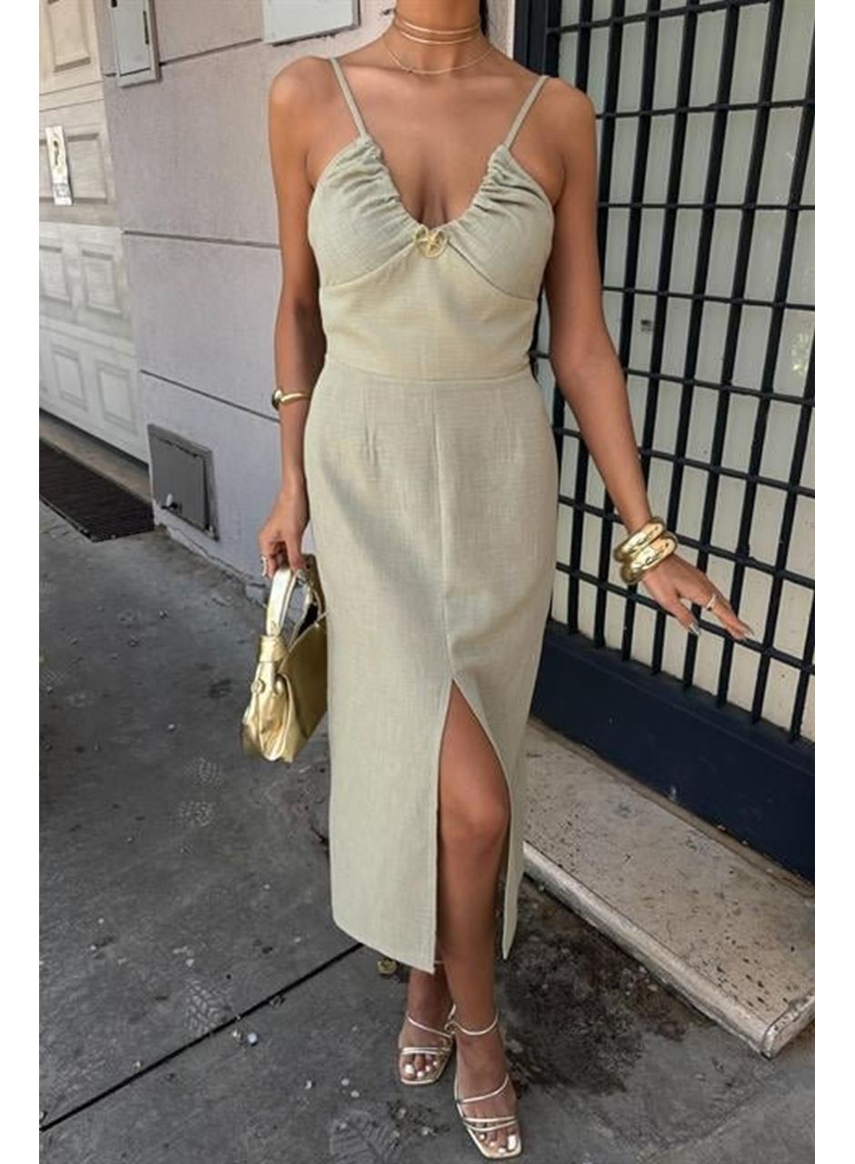 Göğsü Aksesuarlı Önü Yırtmaçlı Elbise 2899