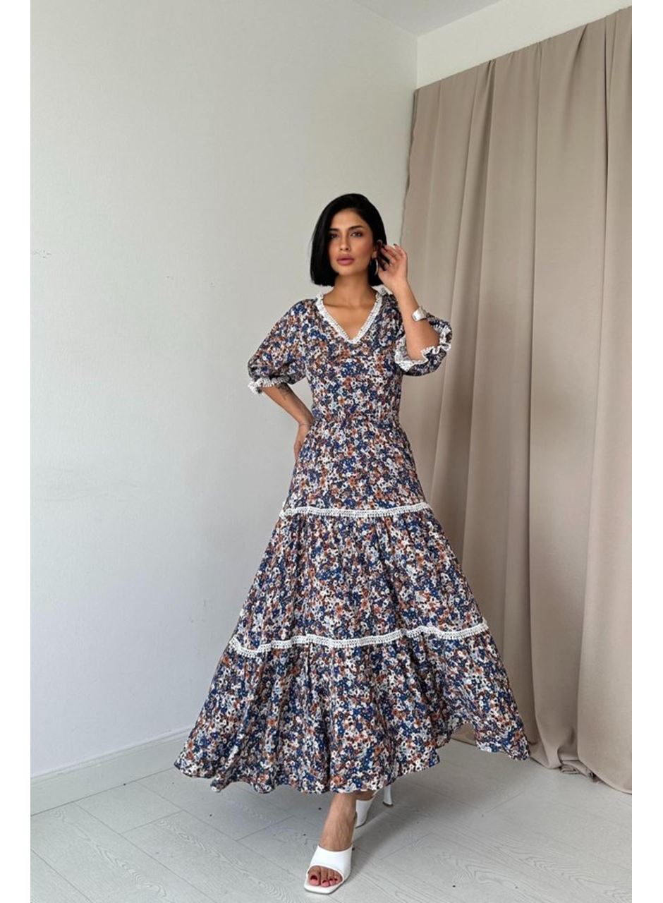 Desenli Sırtı Dekolteli Brode Elbise