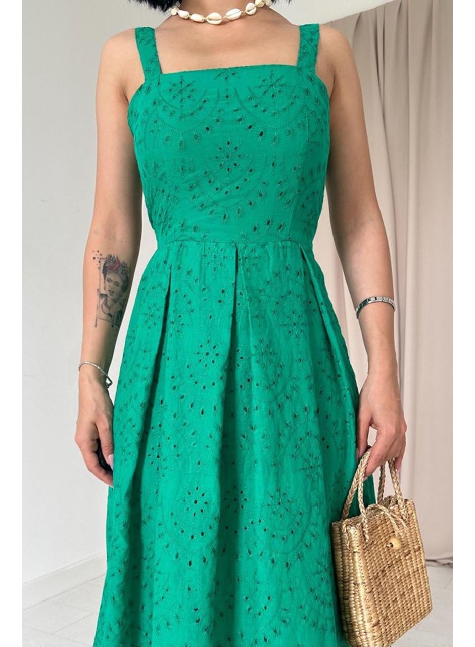 Yeşil Askılı Aparatlı Brode Elbise