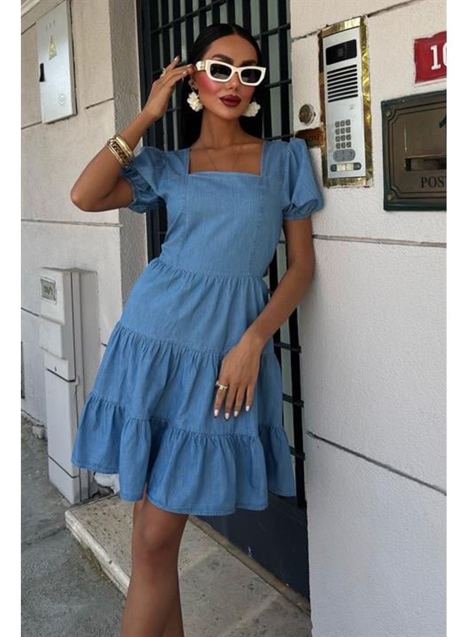 Kare Yakalı Ve Gipe Detaylı Tensel Elbise 2883