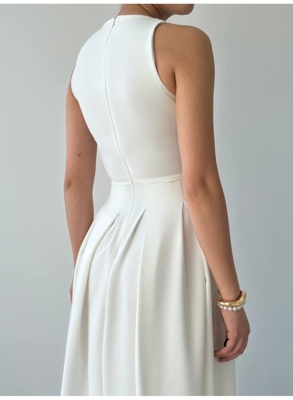 Late Yıldız Detaylı Elbise