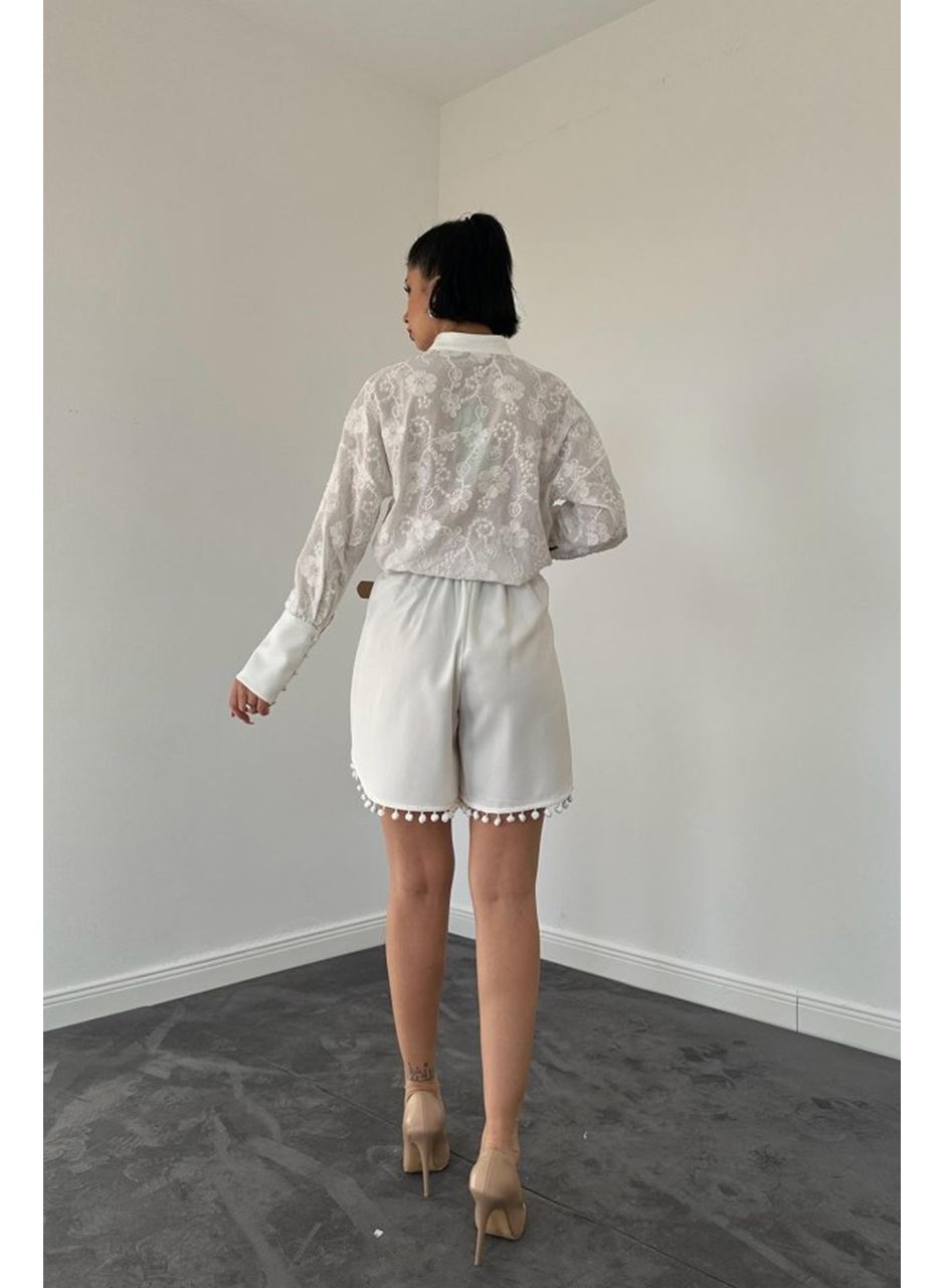 Ekru Dantelli Gömlek Ve Ponpolu Şort Takım