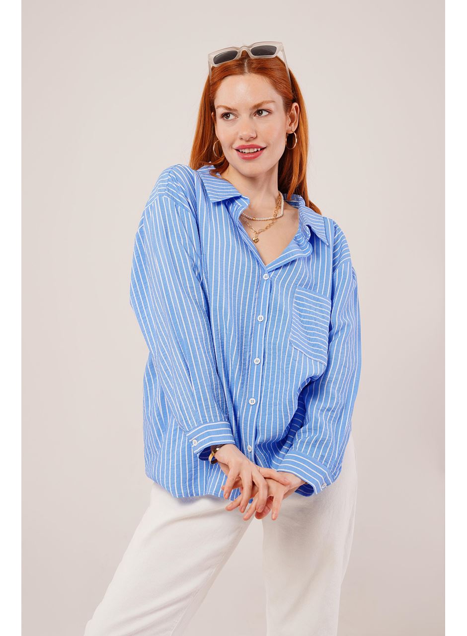 Çizgi Detaylı Cepli Mavi Gömlek