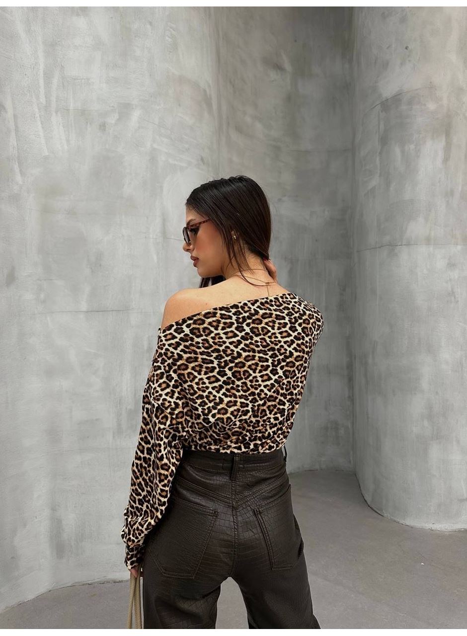 Kadın Leopar Desenli Düşük Omuzlu Bluz