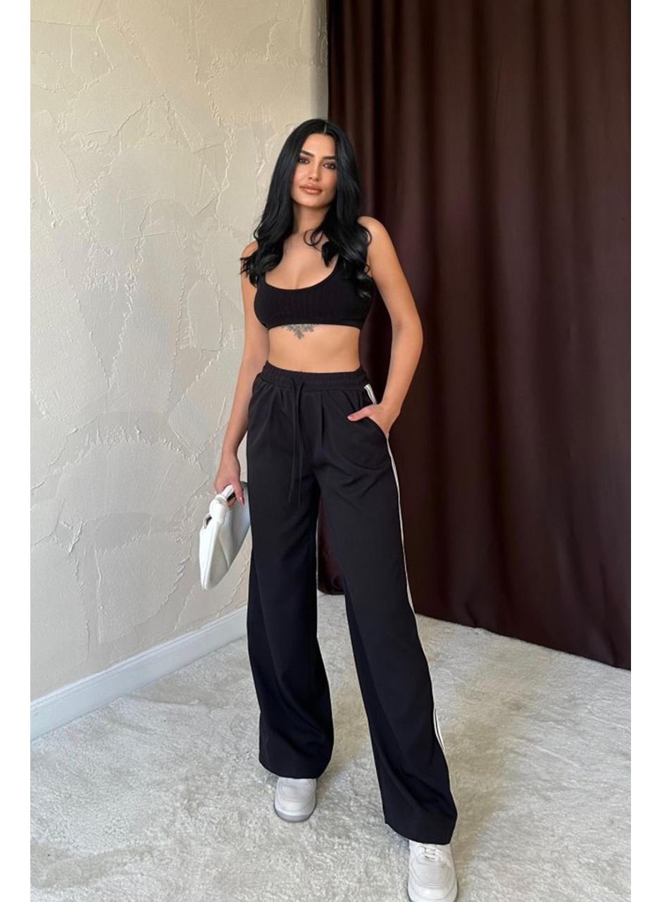 Siyah Yanları Şeritli Pantolon