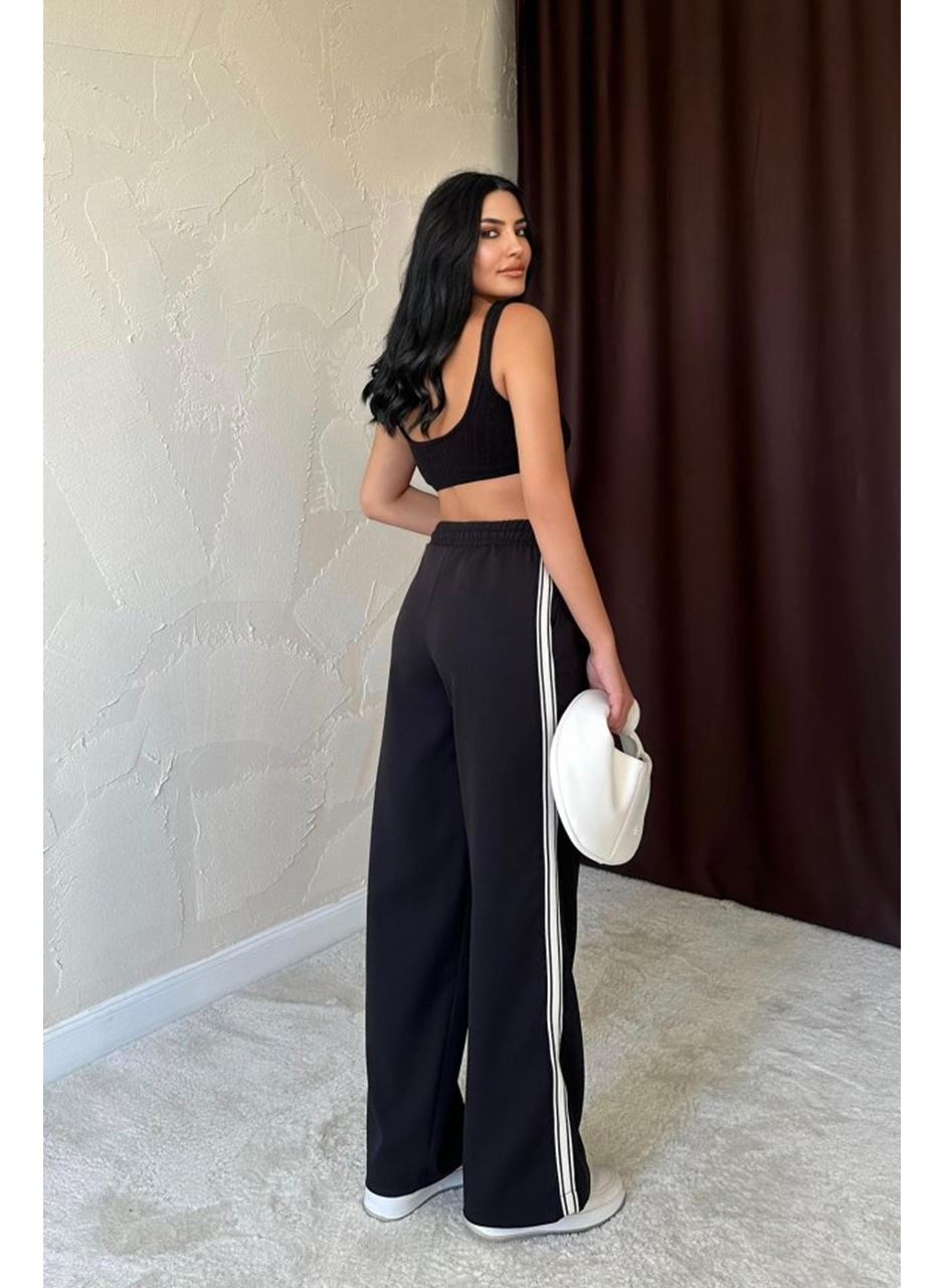 Siyah Yanları Şeritli Pantolon