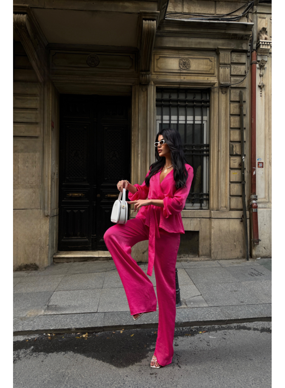 SATEN KRUVAZE BAĞLAMALI BLUZ- PANTOLON TAKIM - Fuşya