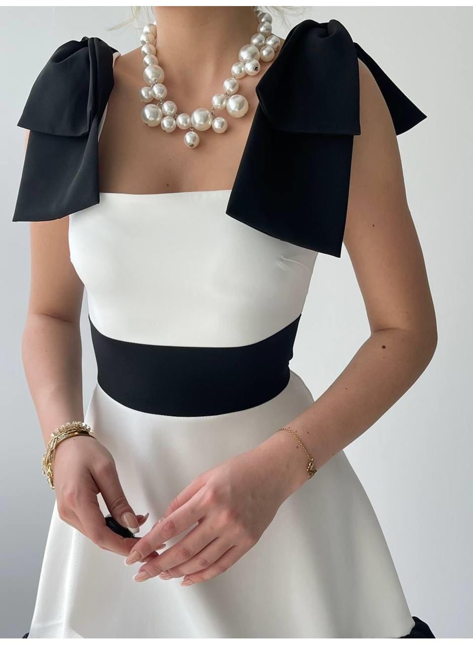 Miron Omuz Fiyonklu Elbise